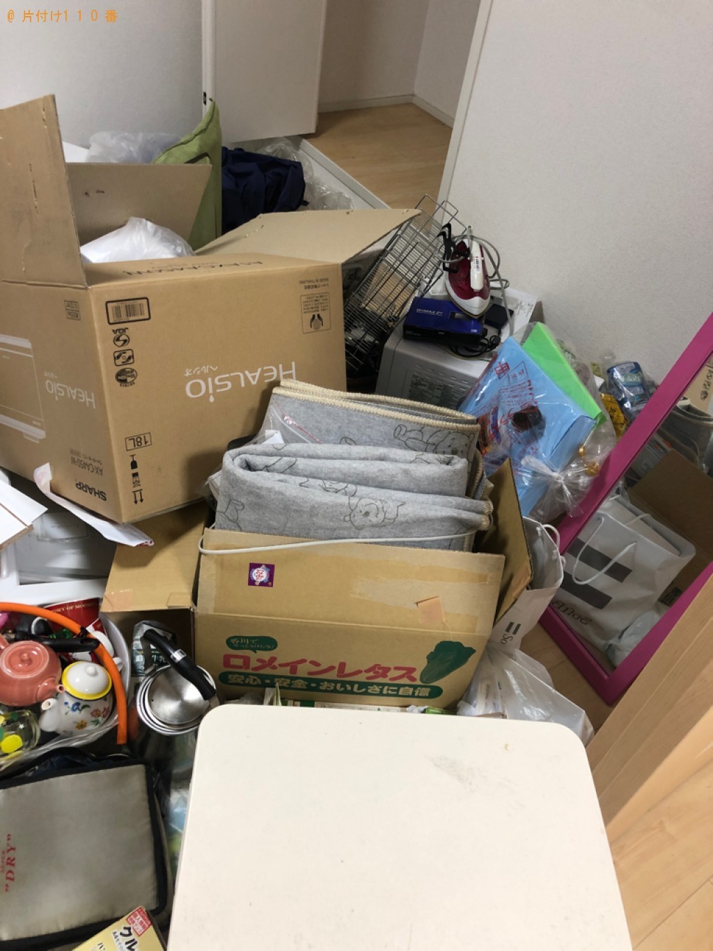 タンス、食器棚、電気カーペット、調理器具、折り畳み自転車等の回収